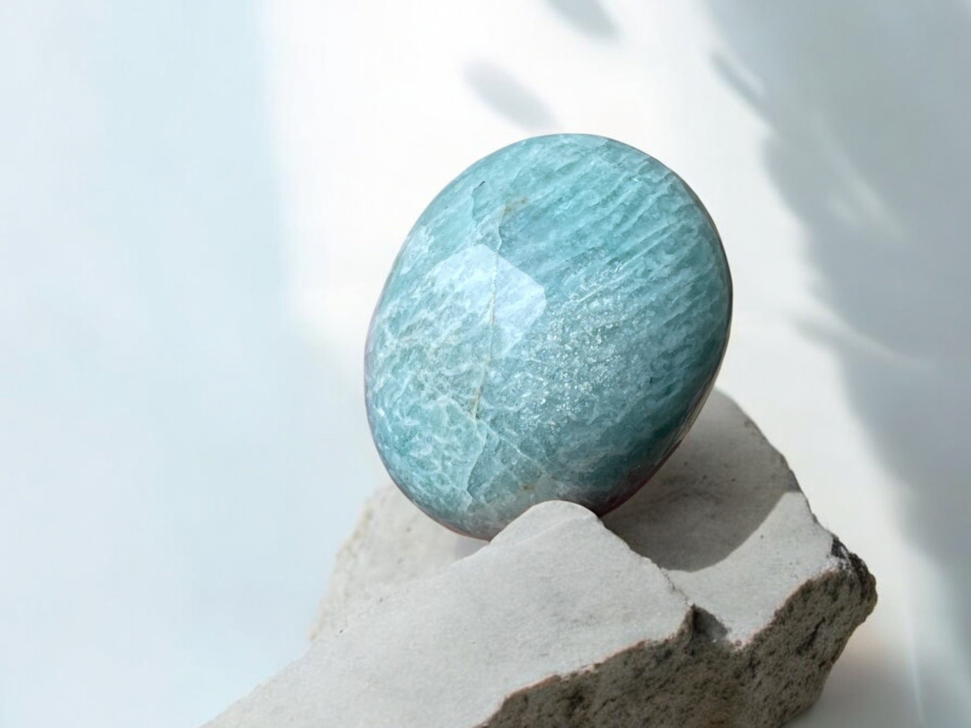 Amazonite palm stone D