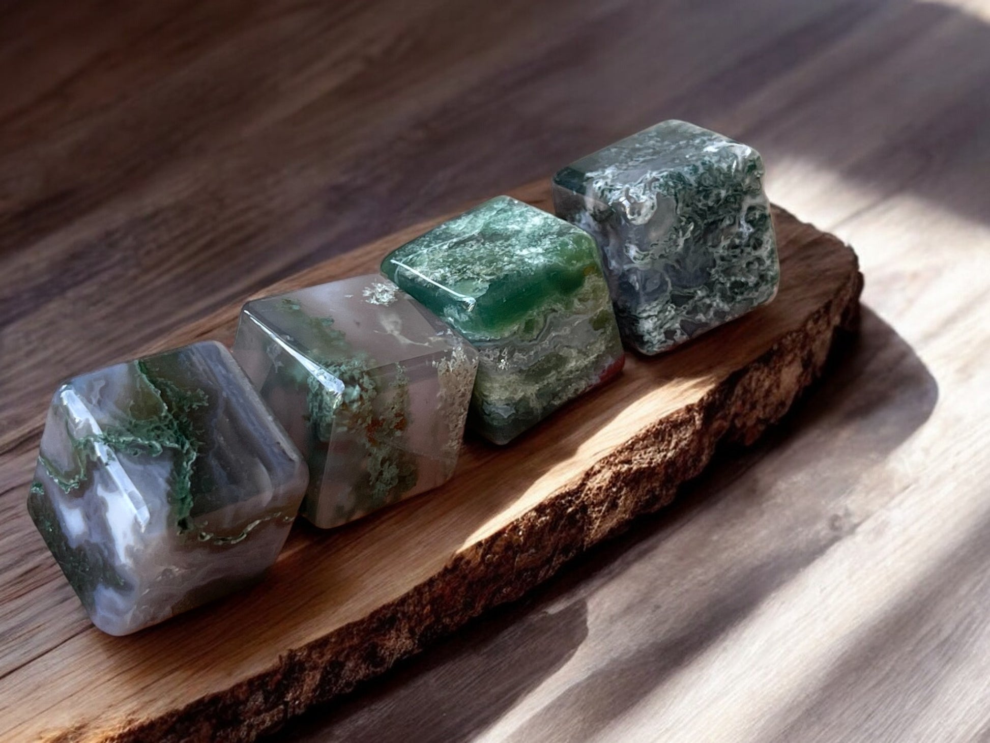 Moss agate cube tumbled crystals