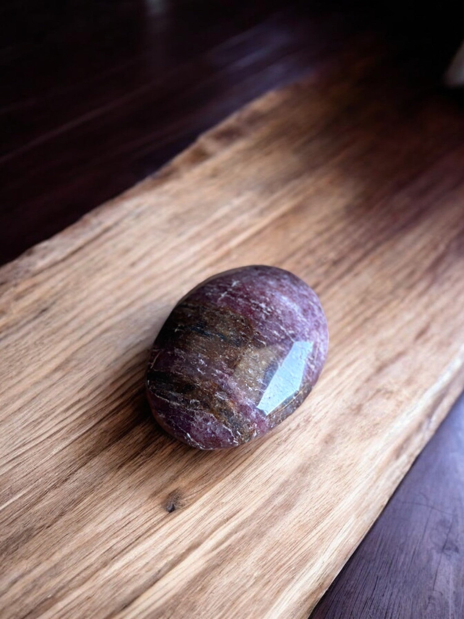 Strawberry quartz palm stone