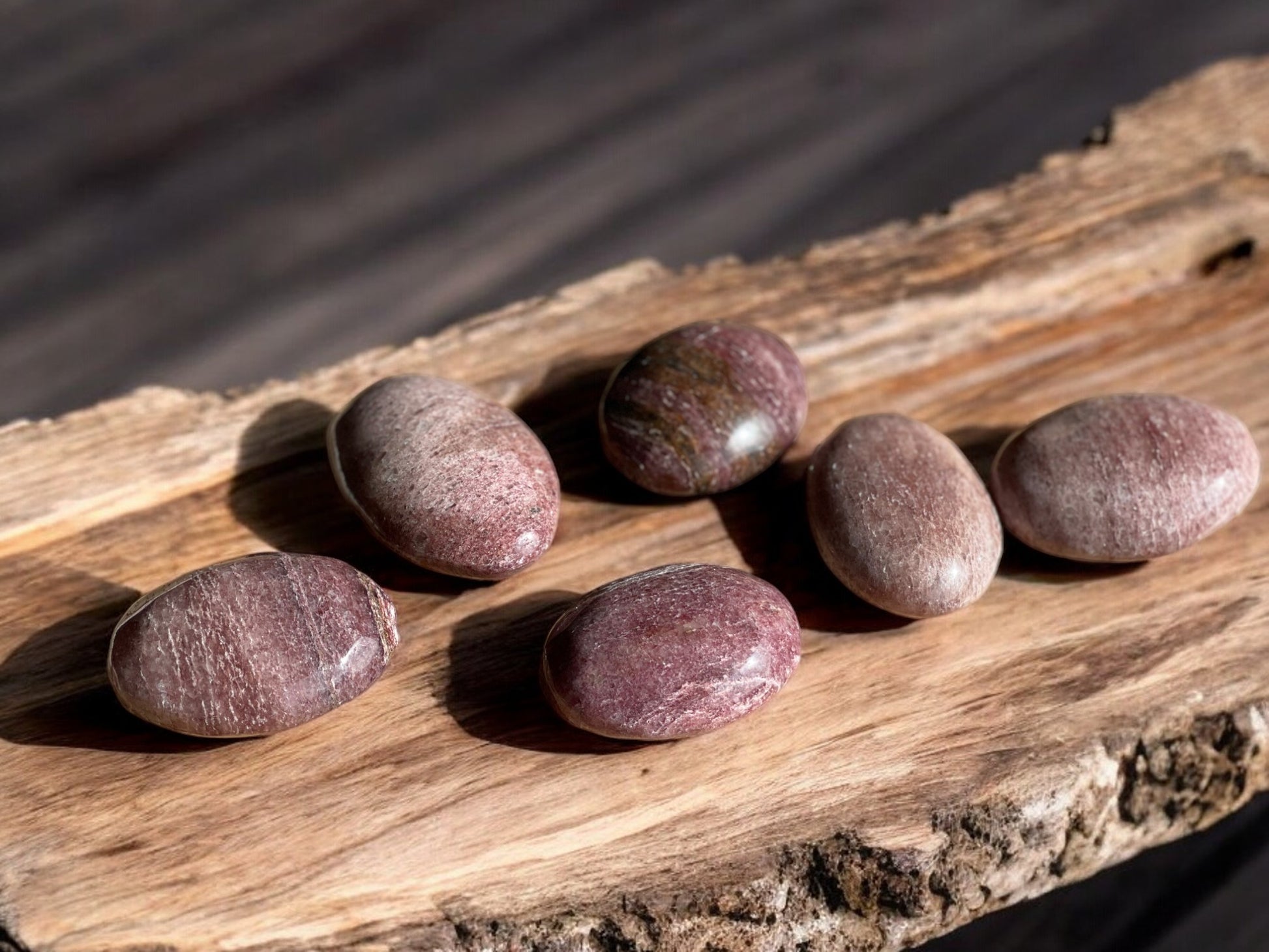 Strawberry quartz palm stones