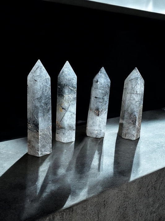 Tourmalinated quartz crystal towers