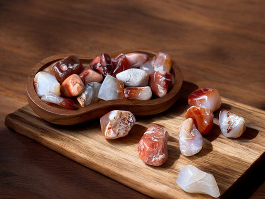 Carnelian tumbled crystals