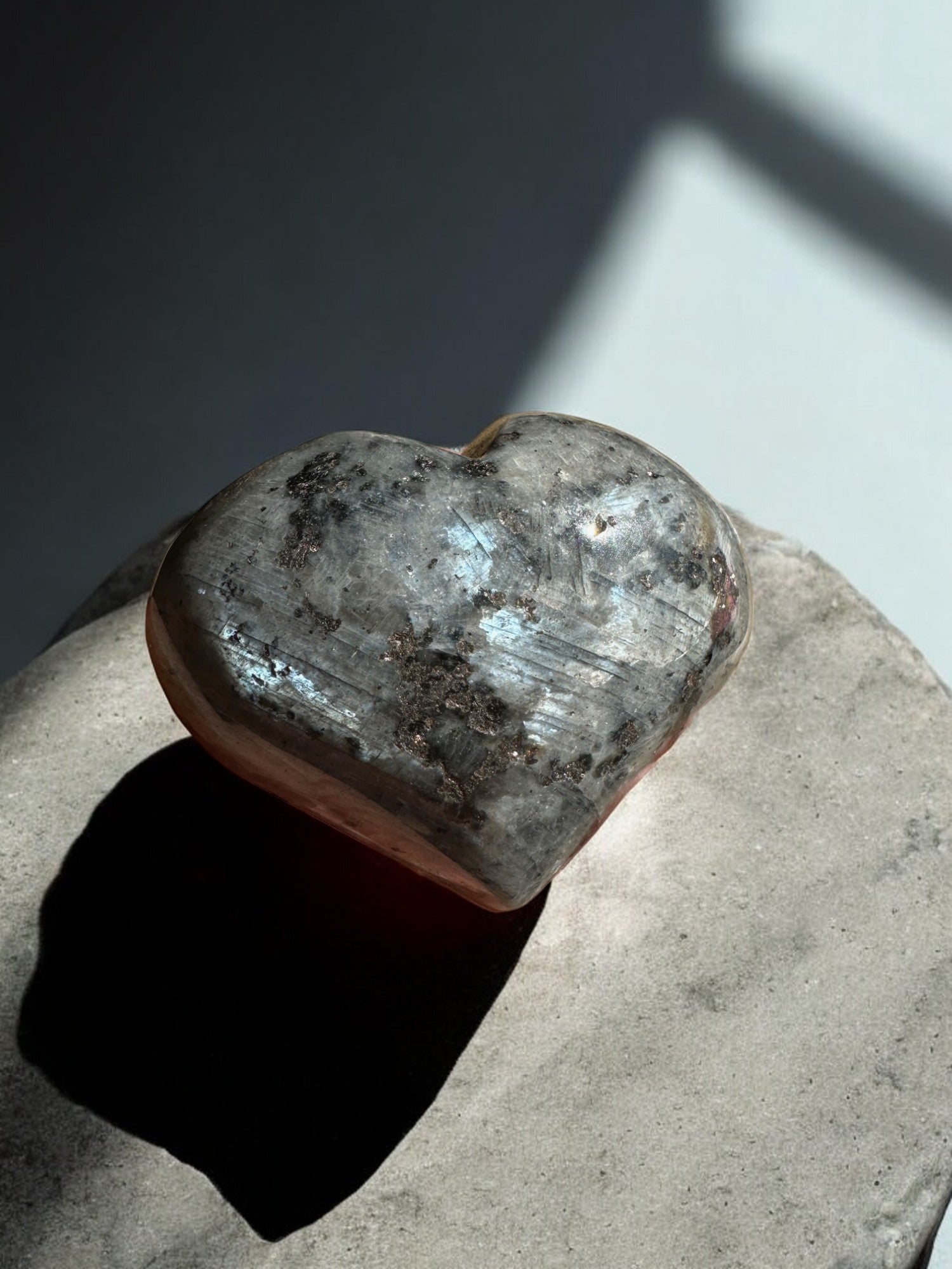 Larvikite crystal heart with blue flash