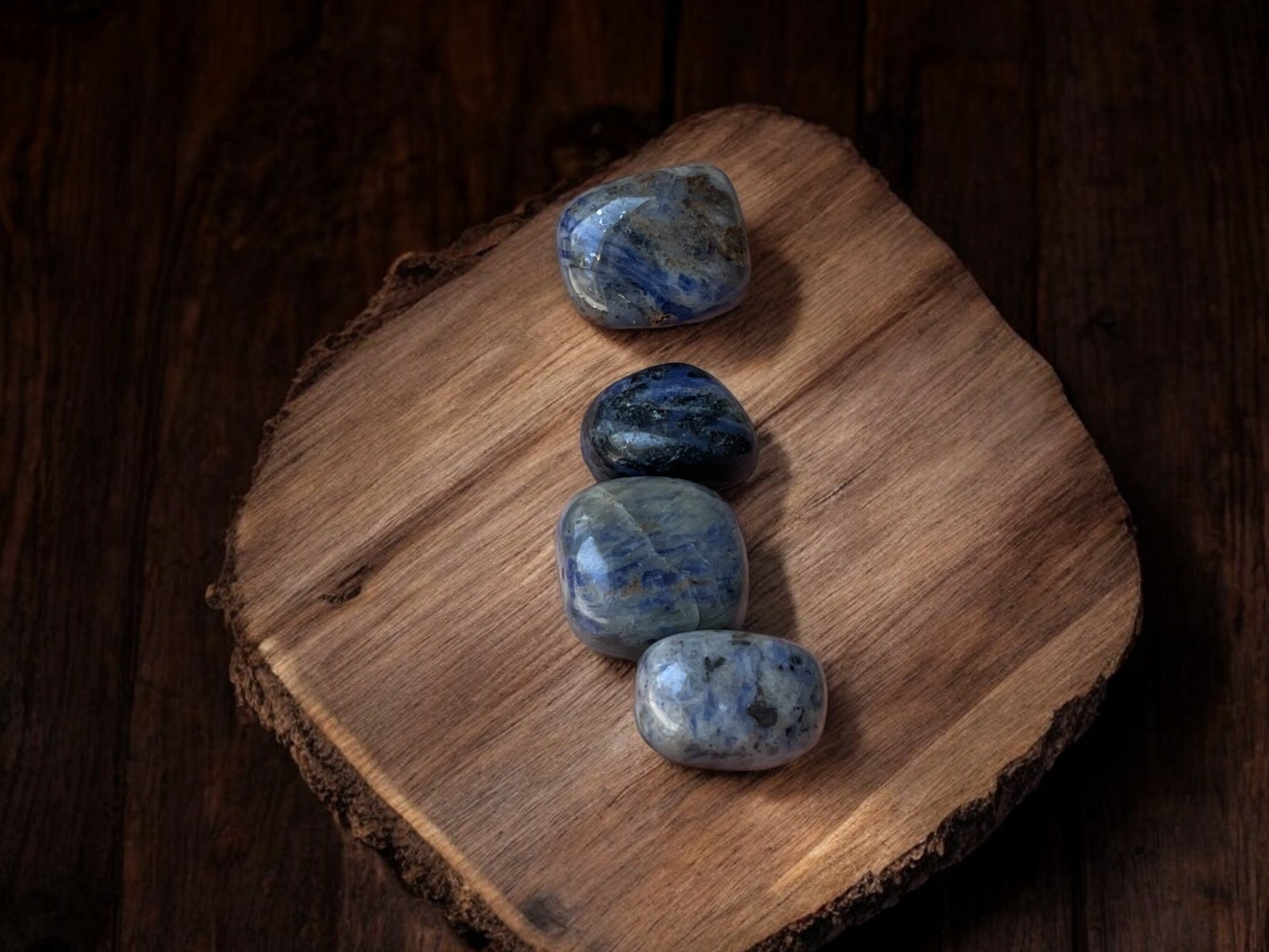 sodalite tumbled stones